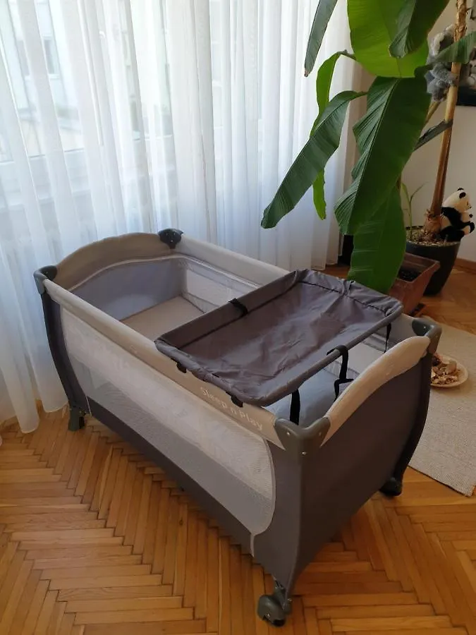 Sunny And Spacious Apartment Near City Centre Vienna